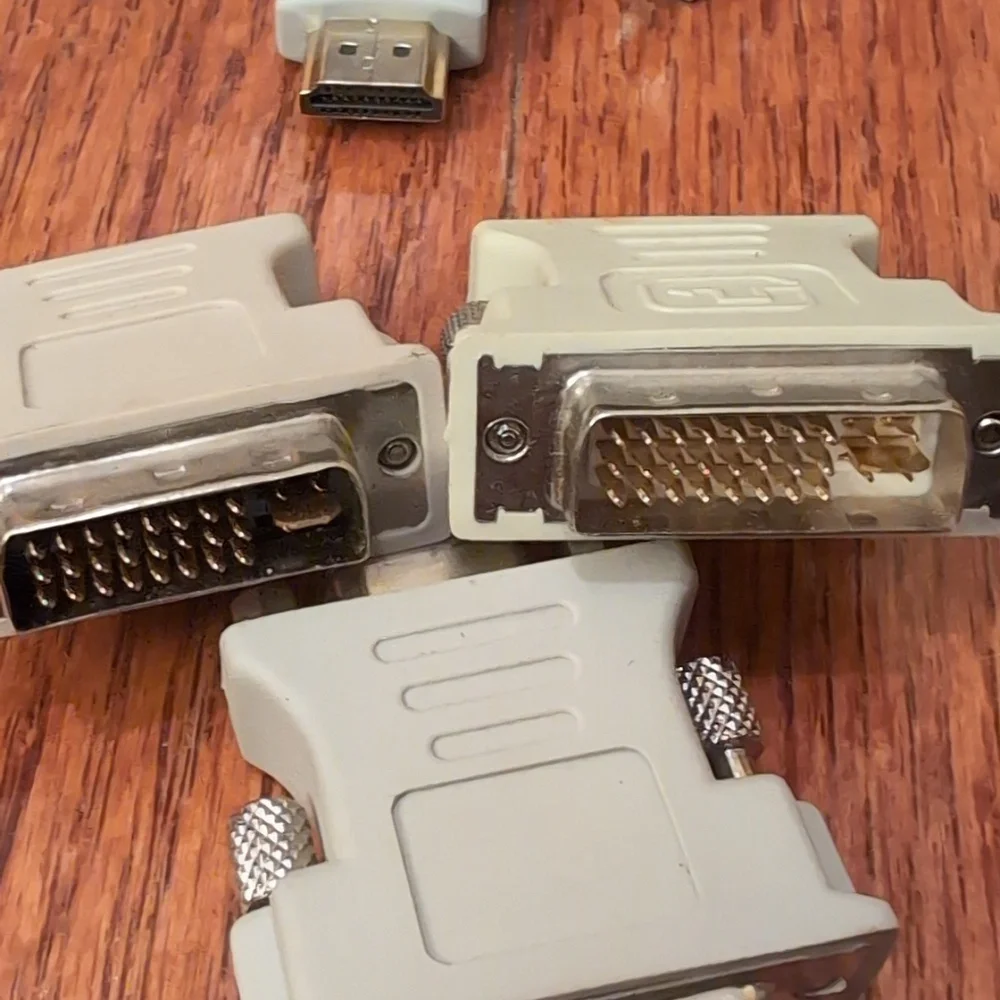 PC & Mac DVI VGA HDMI Serial Connectors Adapters